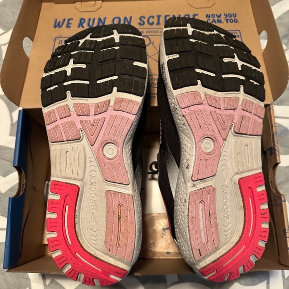 Brooks Ghost 16, women’s, size 11.5 - Picture 2 of 8